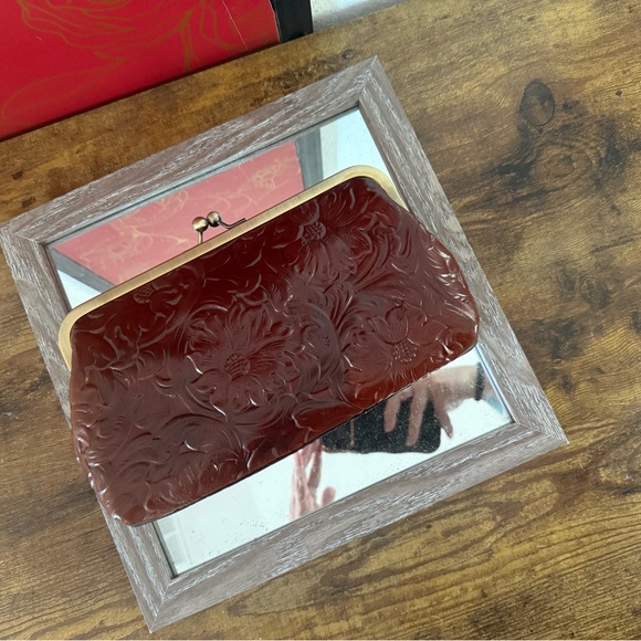 Patricia Nash•Potenaz•British Tan•Floral Tooled Kiss-lock Clutch•NWT - Picture 4 of 5